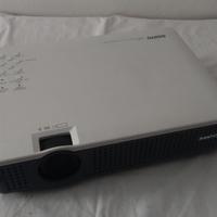 Videoproiettore sanyo per film tv karaoke pc