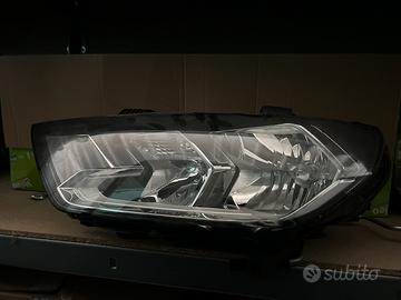 Proiettore sx Audi A1