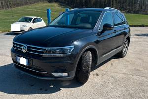 Tiguan II 2016 2.0 tdi Executive 4motion 150cv dsg