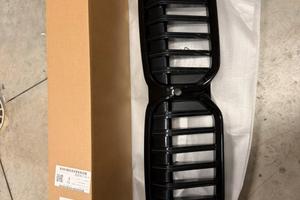 Mascherina  BMW 320 2024 black