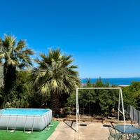 La tua oasi di relax con piscina