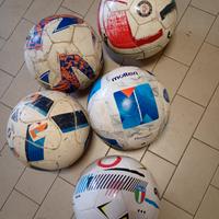 palloni da calcio in cuoio 