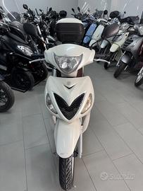 Suzuki sixteen 125