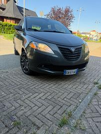 Lancia ysilon s momodesingn 1.2