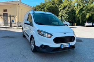 Ford Transit Courier 1.5 TDCi 75CV Van Entry