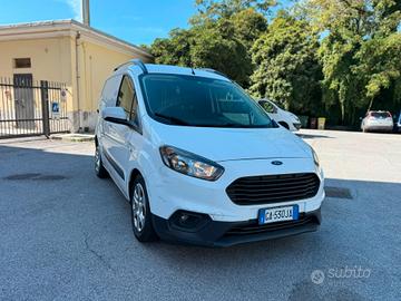 Ford Transit Courier 1.5 TDCi 75CV Van Entry