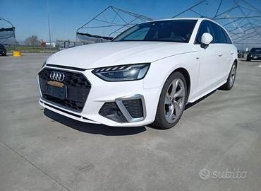 AUDI A4 5ª serie - 2022