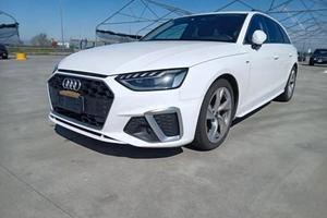 AUDI A4 5ª serie - 2022