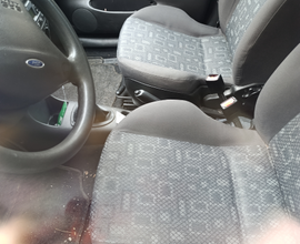 Ford Fiesta blu