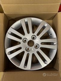 Cerchione Suzuki wagon R - Baleno tipo 1