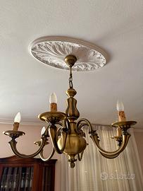 Lampadario classico in ottone