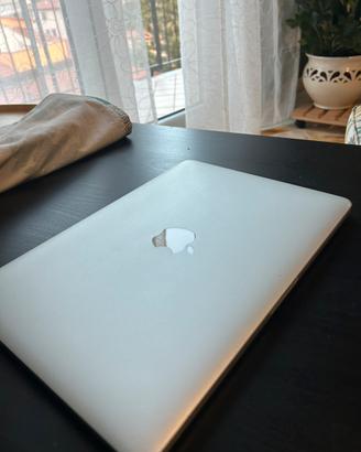 Macbook pro (2015)