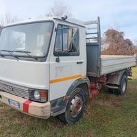 Iveco 109-14 ribaltabile patente B