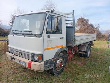 Iveco 109-14 ribaltabile patente B