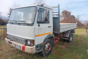 Iveco 109-14 ribaltabile patente B