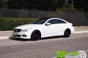 MERCEDES-BENZ E 220 CDI Coup Avantgarde