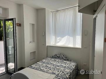 TiBURTINA BILOCALE ARREDATO CON BALCONE