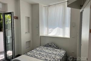 TiBURTINA BILOCALE ARREDATO CON BALCONE