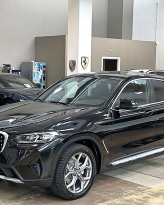 BMW X4 xdrive20i mhev 48V - 19"-Camera-Carplay-Pe