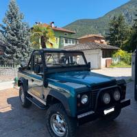 LAND ROVER DEFENDER "NO LIMITS"