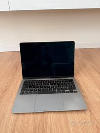 Macbook Air 13” danneggiato
