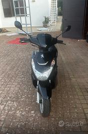 Scooter Peugeot kisbee 50