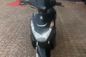 Scooter Peugeot kisbee 50