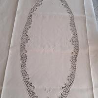 Tovaglia lino e pizzo di Cantù
