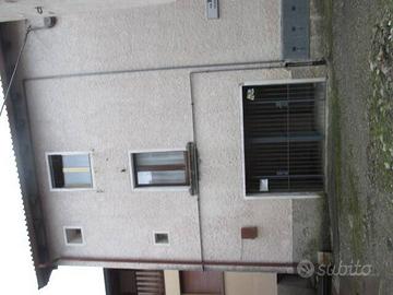 Immobile in asta di 96 m² con 3 locali a Piario