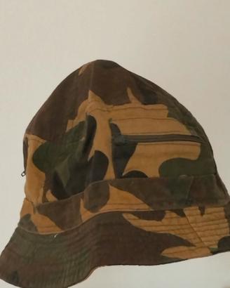 Cappello pescatore OVS mimetico con tasche zip 