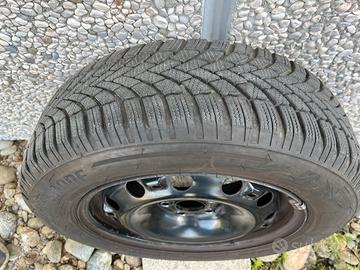 4 Gomme Brigdestone 185/65 R15 invernale Polo