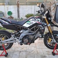 Aprilia dorsoduro 750