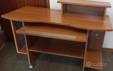 Scrivania 