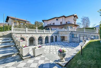 Villa di Lusso a Verbania - Villa Lago Maggiore