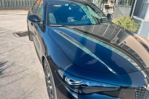 Alfaromeo giulia q4 veloce