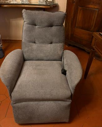 Poltrona relax elettrica reclinabile