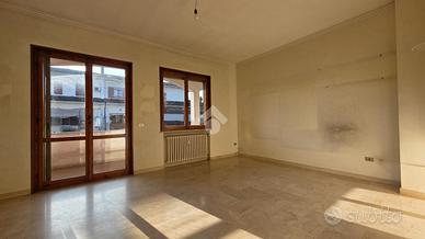 4 LOCALI A BORGO VIRGILIO