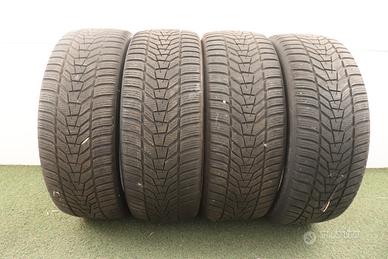 Gomme Hankook Winter Icept 225 45 19 inverno