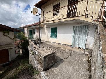 2 LOCALI A CARREGA LIGURE