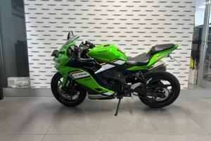 Kawasaki ZX4RR aziendale km 477 nuova