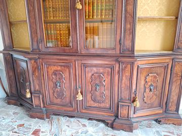 Mobile vintage stile antico