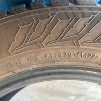 Nokian snowproof  205/65 r16c 107-105 T