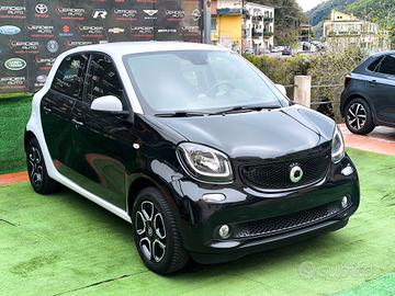 Smart ForFour 1.0 71 cv versione Passion Full Led