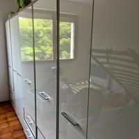 Armadio , letto , armadio di salotto per televi