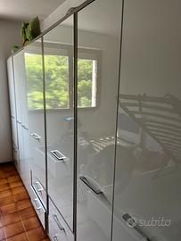 Armadio , letto , armadio di salotto per televi