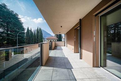 Appartamento di 141 m² con 4 locali e box auto a L