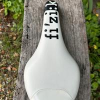 Sella  Fizik tundra 2 mtb