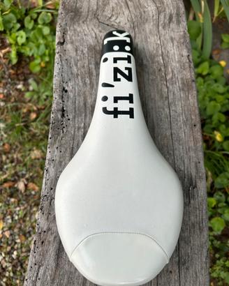 Sella  Fizik tundra 2  bdc - mtb