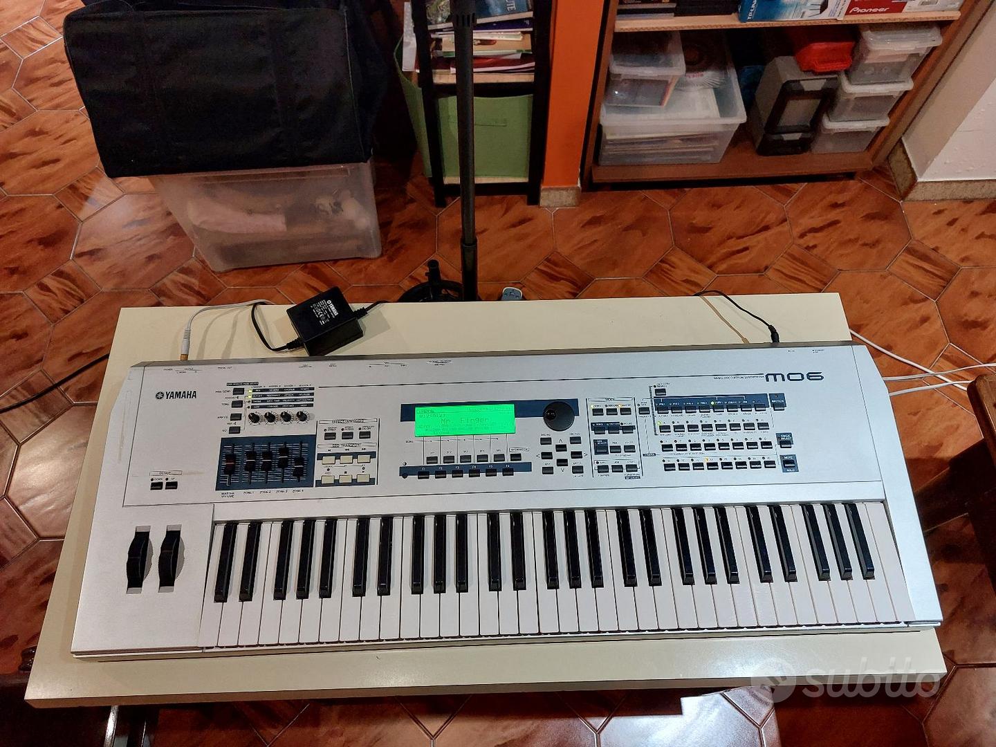 Sintetizzatore Yamaha MO6 Strumenti Musicali In vendita a Venezia