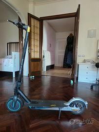 Monopattino Xiaomi Mi Pro 2 Mercedes AMG
